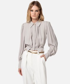 Camicia cropped in georgette di viscosa