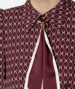 Camicia cropped in georgette stampa rombo con foulard