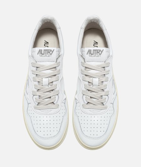 Medalist Low sneakers in leather