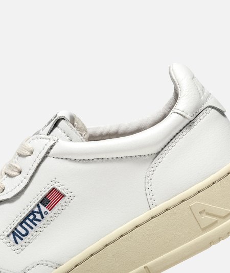 Medalist Low sneakers in leather