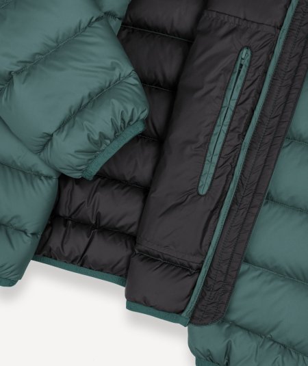 Sports down jacket with fixed hood