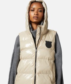 Padded sleeveless down jacket with hood